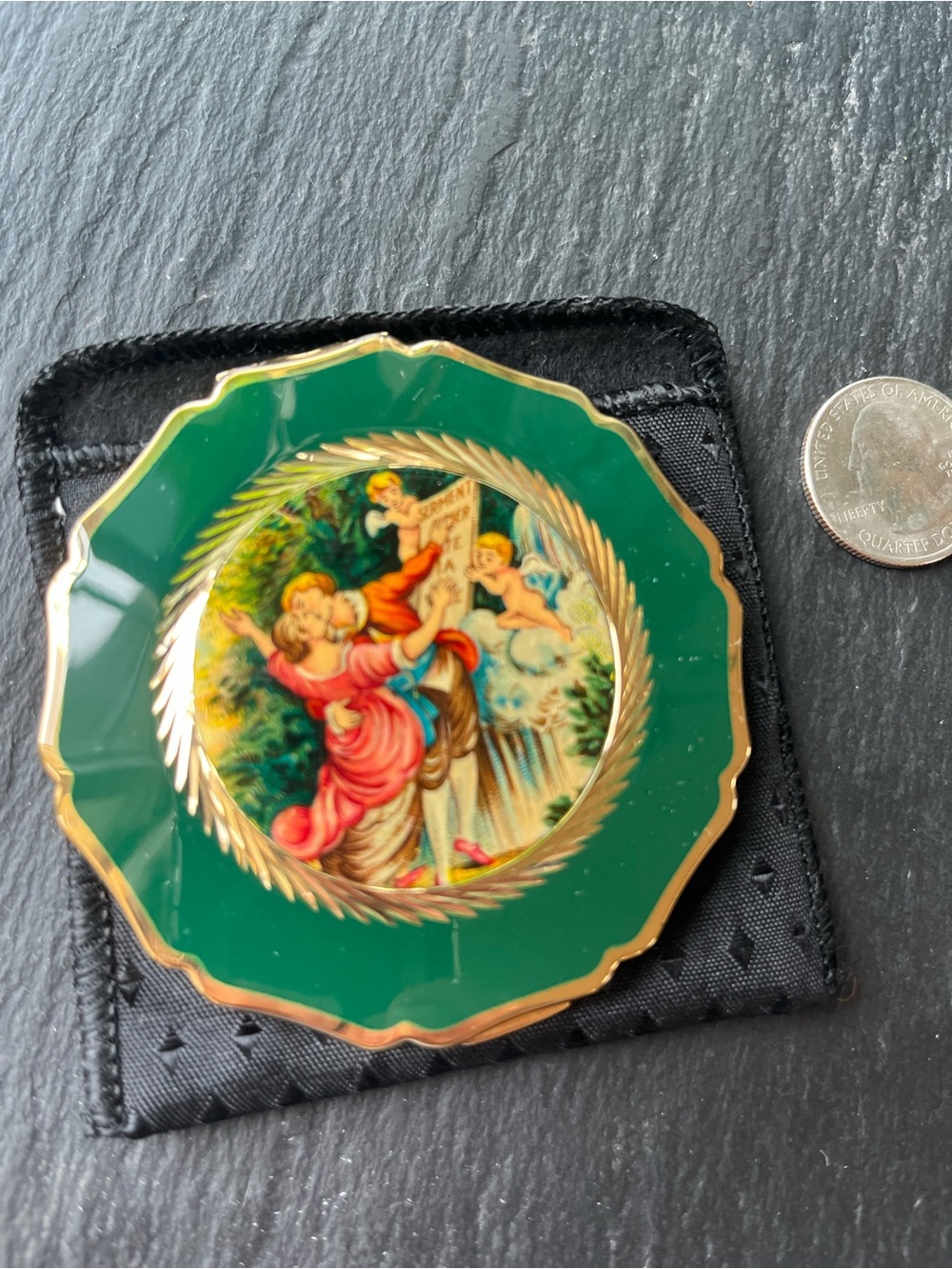 Vintage Stratton mirrored Compact with enamel Georgian Figures